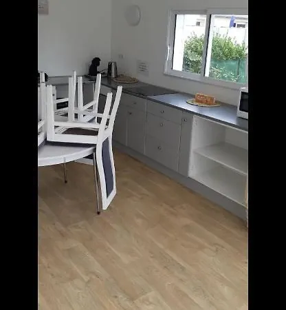Maison En Pierre A La Mer