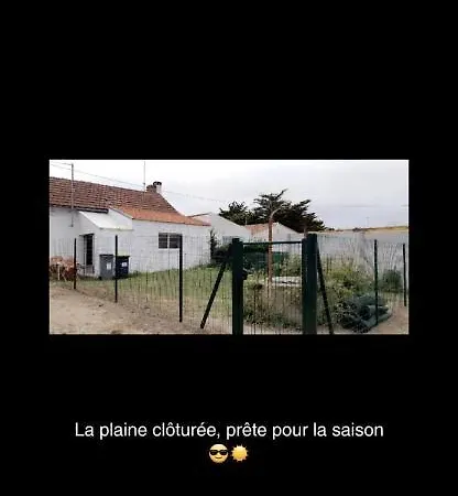 Maison En Pierre A La Mer